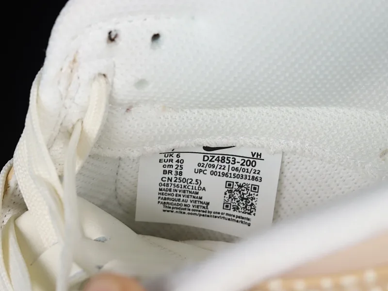 All categories Nk SB Dunk Series Nk SB Dunk Low low-top sneakers Pure original version Nk SB Dunk Low "Sesame" light brown sesame color SB low-top sports and leisure sneakers DZ4853-200
